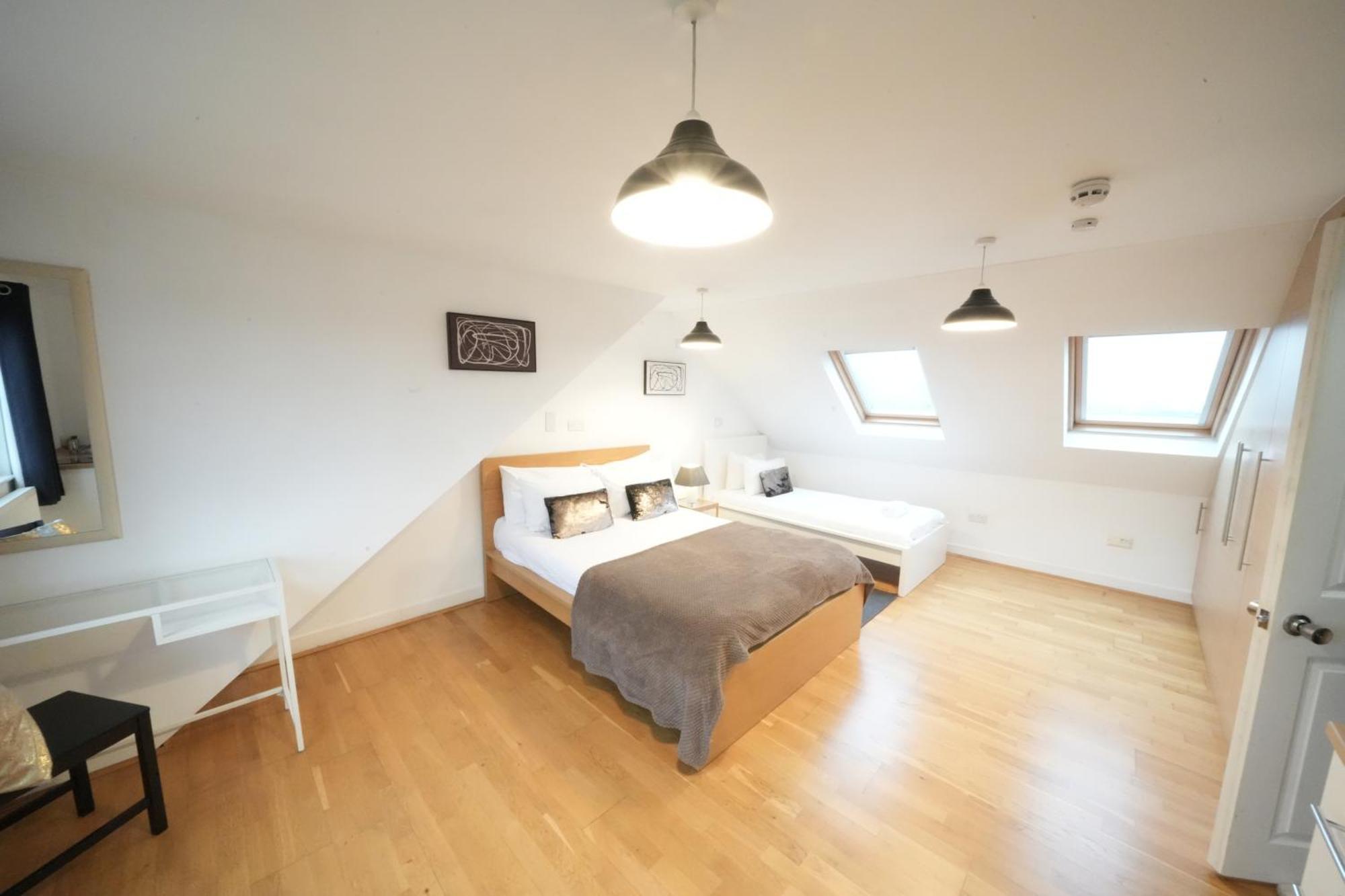 Appartamento Great Airport Sleep Harmondsworth Esterno foto